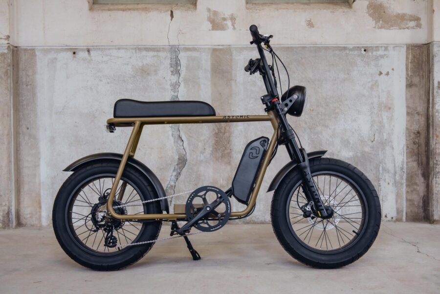 Fat bike Astonic Earth E250 Khaki Grey elektrische fatbike scaled